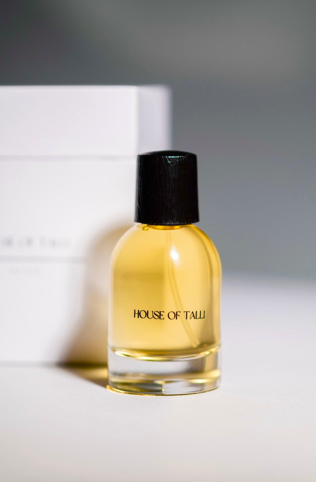 No. 6 Perfume - Oud Mirage